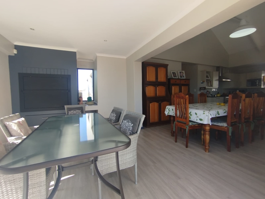 3 Bedroom Property for Sale in Bayview Western Cape